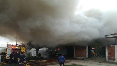 Photo of Incendio afectó a una casa y dos talleres mecánicos en Padre Las Casas