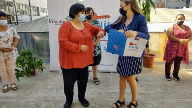 Photo of Bienes Nacionales entrega títulos de dominio a beneficiarias de Temuco en la antesala al Día Internacional de la Mujer